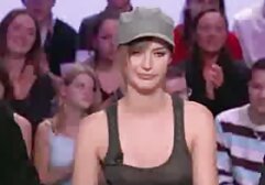 Ő, csalásra van szüksége a szerelmének csapdájában, a barátja mellett sétálva. Először is, az izmok a golyóit teljesen beszívta, majd egy perc sexvideók ingyen múlva, ő váltotta fel egy kis kakas. A Milf továbbra is folytatódik, amíg a macskák nem kapnak egy adag szórakozást. Az édes, ők is kezdett túlcsordulni, és a fiú, gyorsulás és vezetni körülbelül egy óra. És gyorsan jön a célba, és befejezi, és öntsük a sperma a haj az orra.