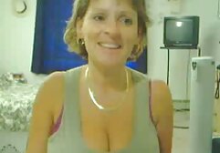Szexi lány egy bájos mosoly, gyönyörű ajkak tudja, hogyan lehet az ember online pornok boldog. Ehhez a modellhez csak érintse meg a péniszet egy késsel. Ma egy prosti látja ezt a kamerában. Egy vörös rúzsos lány a szájába veszi a pre-cum tagjait. A hő funkciója a közelben jelent meg.